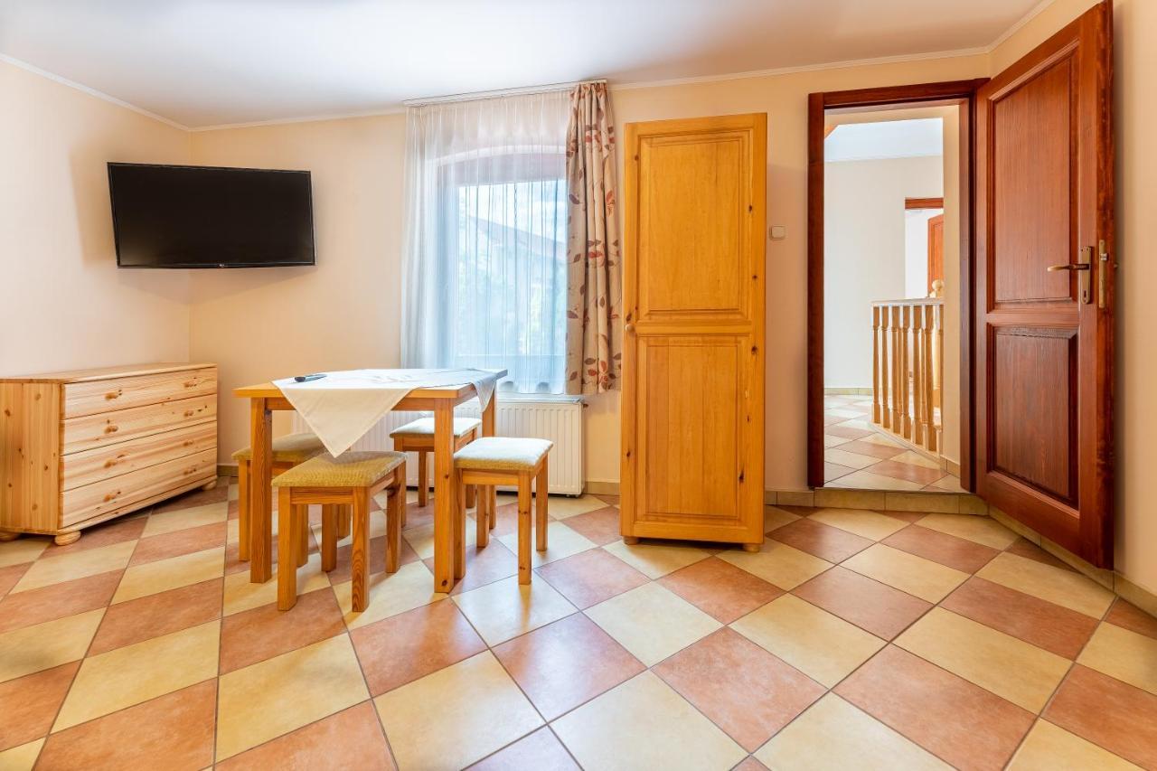 Varazsko Apartman Gyula Exterior foto
